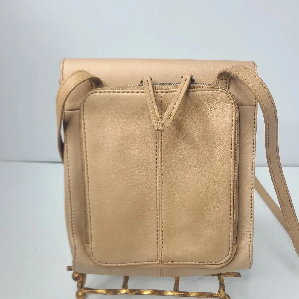 American Leather Co. Kansas Large Travel Crossbody Bag‎ Light Tan Purse
